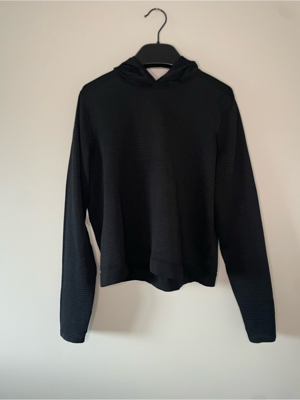 Under Armour Women's Black Lightweight Hoodie Sweatshirt
